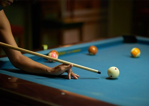 Billards at Brigade Granadas